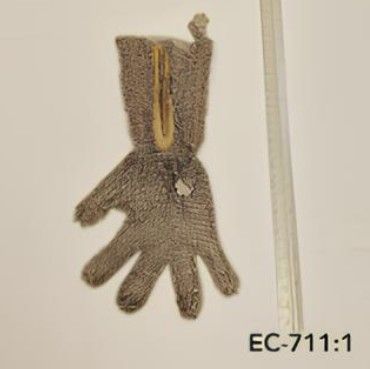 Gants en mailles métalliques